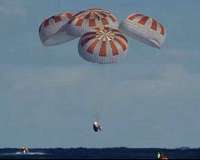 SpaceX Dragon 2 pulls off nail-biting landing - here's the rocket science
