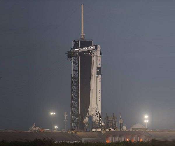 SpaceX completes Falcon 9 static fire test for Crew Dragon launch
