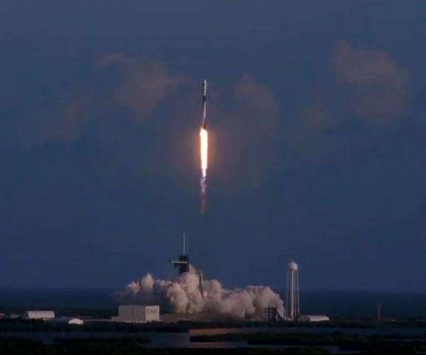 SpaceX successfully completes first launch of 2022 from Florida