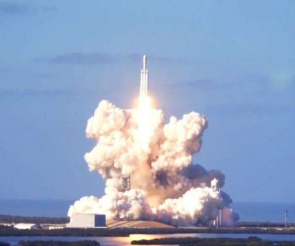 NASA launches GOES-U weather satellite on SpaceX's Falcon Heavy