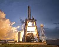 SpaceX successfully test fires Falcon 9 rocket for Dragon 2