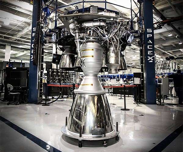 NASA Marshall, SpaceX team celebrates engines of success