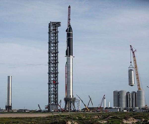 SpaceX poised for second launch of mega Starship rocket