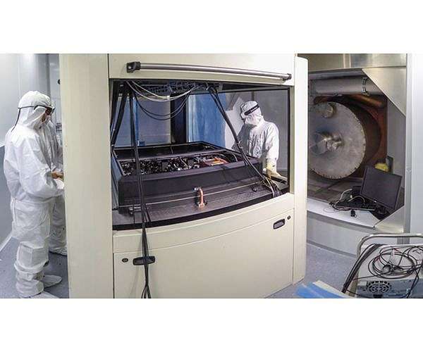 Squeezed light makes Virgo's mirrors jitter