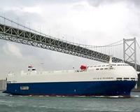 Norwegian ship 'reaches area of suspected Malaysian plane debris'