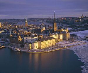 Blizzard hits Stockholm, disrupts air and rail traffic