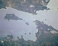 Enbridge offers oil pipeline assurances to Michigan