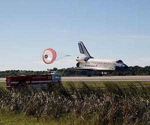 President Should Make Shuttle Extension A Budget Priority