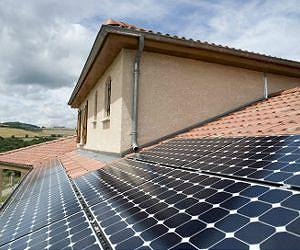 Cheaper Chinese solar panels are not due to low-cost labor