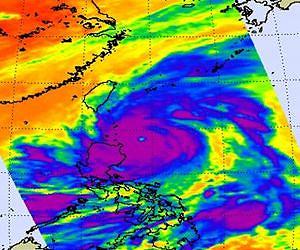 NASA sees a 14-mile-wide eye and powerful Super Typhoon Songda