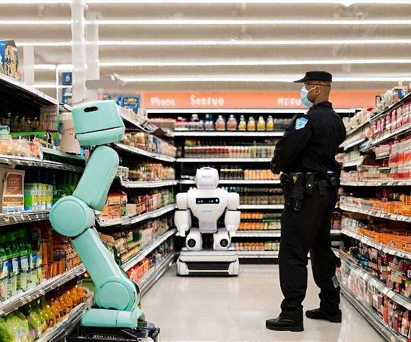 Robots that spare warehouse workers the heavy lifting