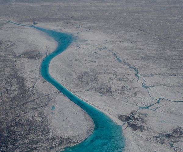 High temperatures hit Greenland