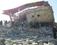Raids on Syria market kill 21, hundreds flee IS bastion