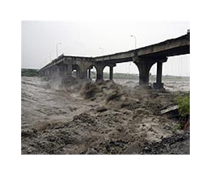 Sardinia flash floods leave nine dead