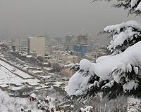 Heavy snow snarls traffic, shuts schools in Iran capital