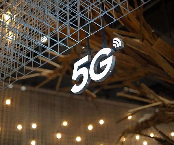 Satellites Offer New Capabilities and Complexities for 5G Networks