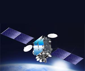 Athena-Fidus receives its kick for Arianespace's upcoming Ariane 5 launch