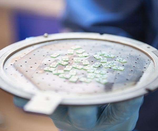 To convert heat into electricity: Scientists developed an efficient generator