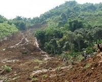 Eight feared dead in Indonesian landslide