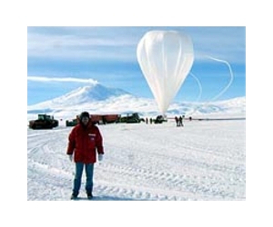 Super-Tiger Stalks Cosmic Rays In Antarctica