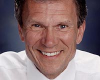Obama taps Daschle to lead ambitious health care drive