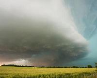 Frequency of tornadoes, hail linked to El Nino, La Nina
