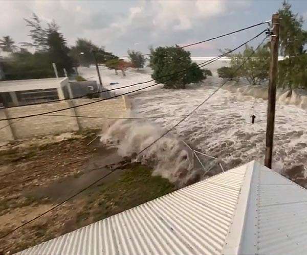 Scientists provide explanation for exceptional Tonga tsunami
