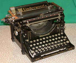 Typewriter aficionados in US rewrite history, slowly