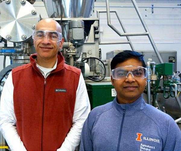 Salt solvent unlocks lignin for next generation biofuel plants