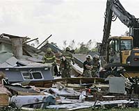 Tornado rips through Virginia, 200 injured: officials