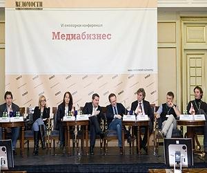 Russian Media Bosses See No Threat From Bloggers