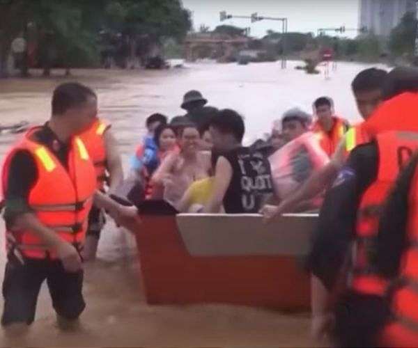 Local, foreign firms facing months of recovery in storm-hit Vietnam