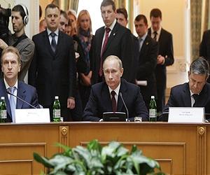 Putin demands Dutch apology on diplomat amid Greenpeace row
