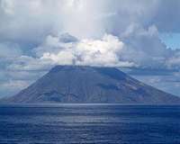 Stromboli clears up ash after deadly volcano eruption