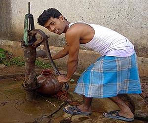 India's capital in water crisis after supplies cut
