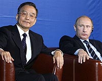 Wen and Putin lash out at US over economic crisis