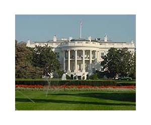 Obama opens land -- and White House -- to solar