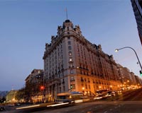 Venerable US hotel sees future is green