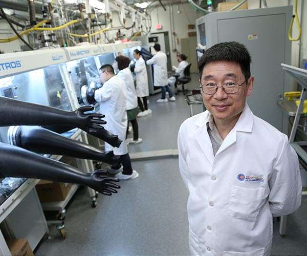 Physicists solve durability issue in next-generation solar cells
