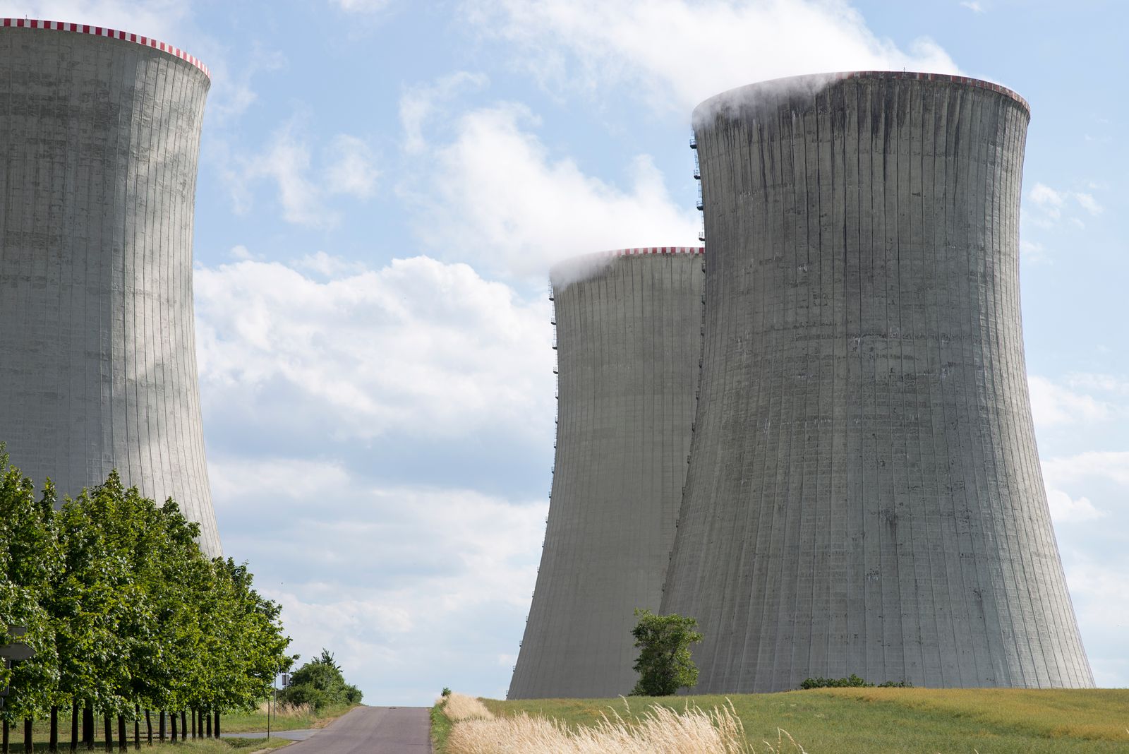 data centre cooling towers