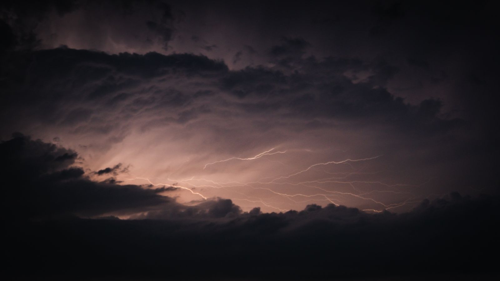 megaflash lightning sky